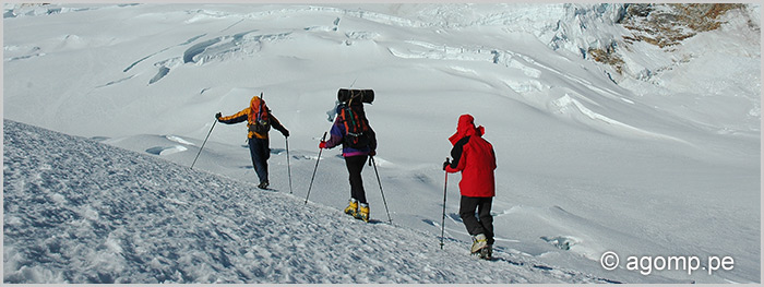 Escalada al Nevado Pisco (5752 m) en la Cordillera Blanca