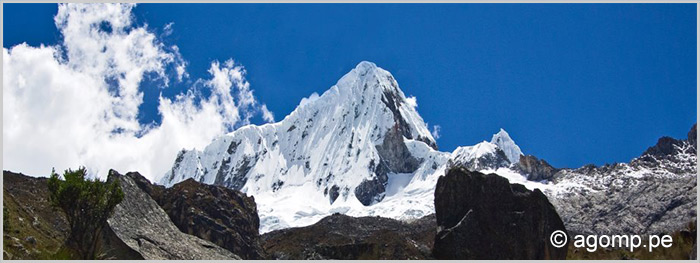 Escalada al Nevado Pisco (5752 m) en la Cordillera Blanca